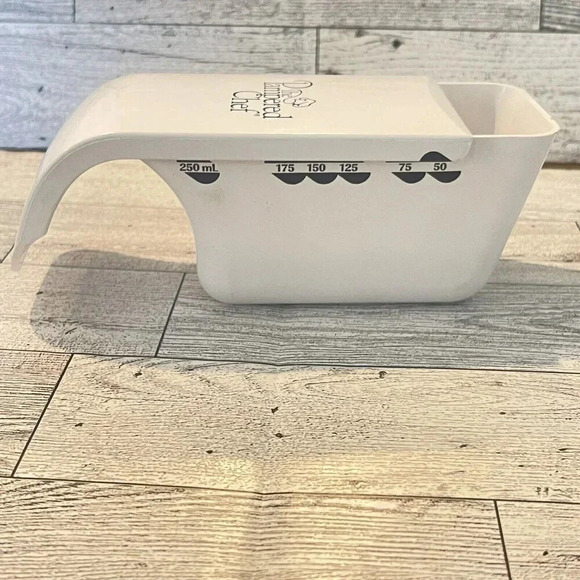 Vintage The Pampered Chef Adjustable Measuring Cup Scoop 1 Cup/250 Ml - Picture 3 of 7